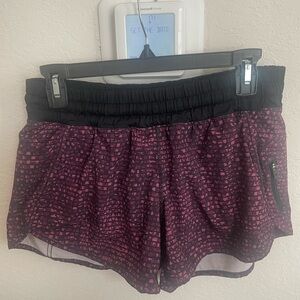 Lululemon Tracker Short Size 8